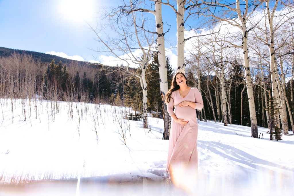 Colorado Family Photographer, Mountain Maternity Session,Mountain Maternity, Snowy Maternity, Colorado Maternity session, Outdoor Maternity Session, Maternity photos, Colorado Photographer, Colorado Maternity Photographer, Photography, Maternity Photography ideas, Portrait Photography, Maternity Guide, maternity photo Inspiration, Colorado Lifestyle photographer, Lifestyle photography, Snowy Photos, Colorado Mountains, 