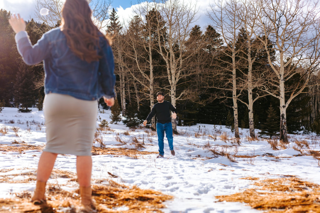 Colorado Family Photographer, Mountain Maternity Session,Mountain Maternity, Snowy Maternity, Colorado Maternity session, Outdoor Maternity Session, Maternity photos, Colorado Photographer, Colorado Maternity Photographer, Photography, Maternity Photography ideas, Portrait Photography, Maternity Guide, maternity photo Inspiration, Colorado Lifestyle photographer, Lifestyle photography, Snowy Photos, Colorado Mountains, 