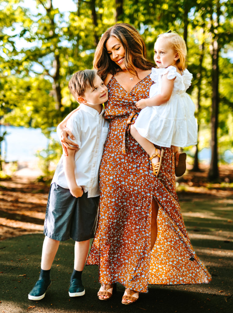 North Carolina Photographer, North Carolina Family Photographer, North Carolina, Family Photos, Family Photo ideas, summer family photos, North Carolina Summer Time, Summer time photo ideas, North Carolina Lifestyle Photographer, Family Photography, Summer photo ideas, Lake photo ideas, Lake Family Photos, Lake norman 