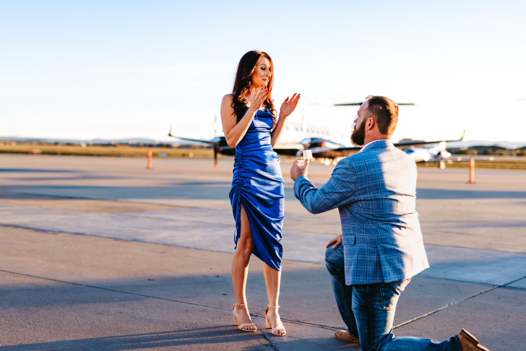 Surprise proposal, Surprise airport Proposal, Proposal Photography, Airport Proposal, North Carolina Photographer, North Carolina Proposal Photographer, Proposal, Engagement, Couples Photography, 