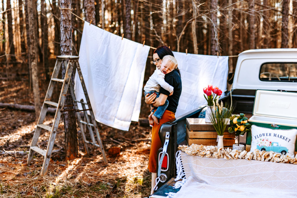 Spring Mini's, Motherhood Mini's, Timeless Clothesline Mini's, Old Vintage Truck Mini's, North Carolina Spring Mini Sessions, North Carolina Photographer, North Carolina Mini session, Old Truck Mini Sessions, Motherhood Sessions, Springs, Vintage Truck, Retro, Spring time, Spring photography, Lexington North carolina Photographer, Rentable old Truck 