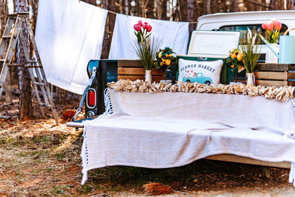 Spring Mini's, Motherhood Mini's, Timeless Clothesline Mini's, Old Vintage Truck Mini's, North Carolina Spring Mini Sessions, North Carolina Photographer, North Carolina Mini session, Old Truck Mini Sessions, Motherhood Sessions, Springs, Vintage Truck, Retro, Spring time, Spring photography, Lexington North carolina Photographer, Rentable old Truck 