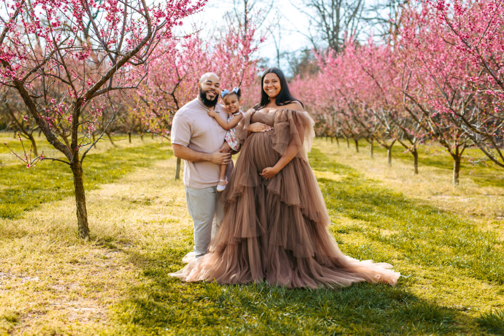 Family Maternity Portraits at Millstone Creek Orchard By RattTrap Artistry 