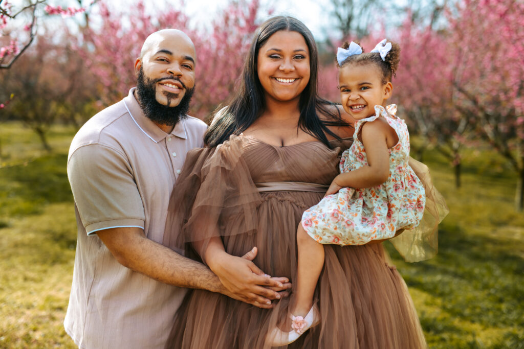 Family Maternity Portraits at Millstone Creek Orchard By RattTrap Artistry 